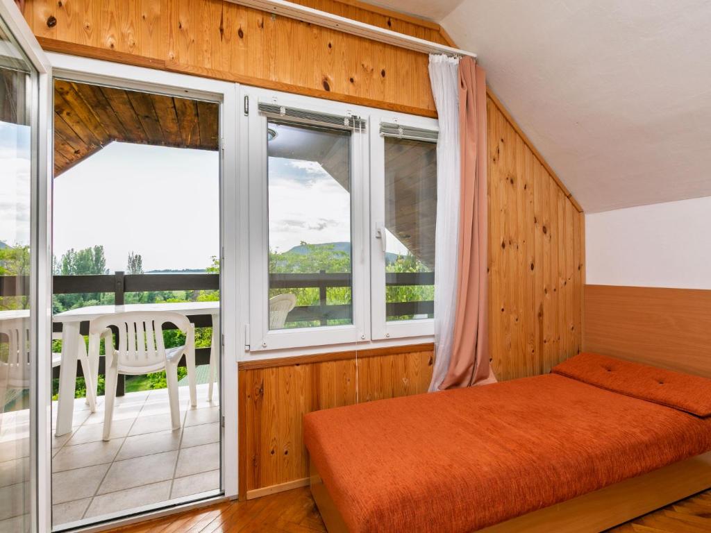 Balkón nebo terasa v ubytování Holiday Home Kopacsi by Interhome