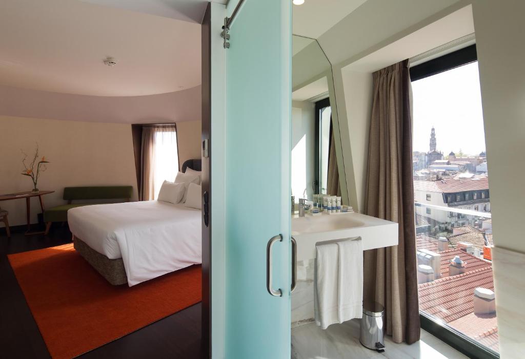 
Superior Double or Twin Room with a View
