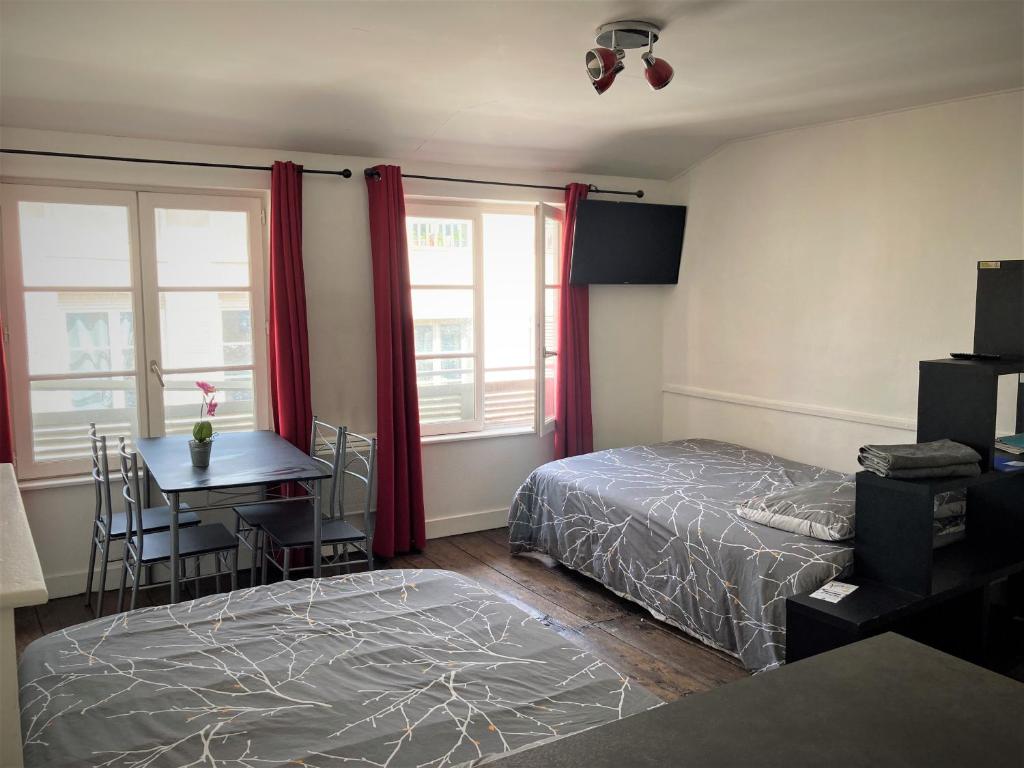 STUDIO double 31 centre de LIMOGES WIFI, Limoges (updated prices 2025)