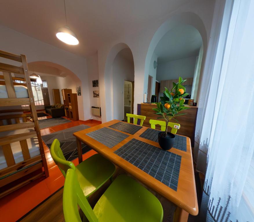 Posedenie v ubytovaní Loft w centrum Złotego Stoku