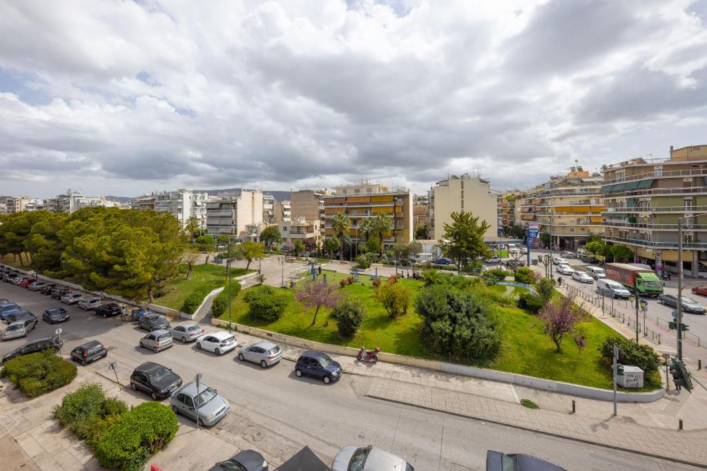Γενική άποψη της πόλης Αθήνα ή θέα της πόλης από  αυτό το διαμέρισμα