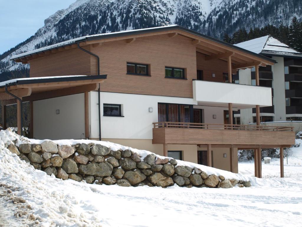 Nespecifikovaný výhled na hory nebo výhled na hory při pohledu z apartmánu