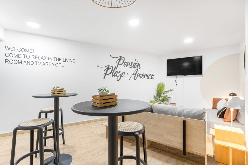 Pensión Plaza América - Resim 14