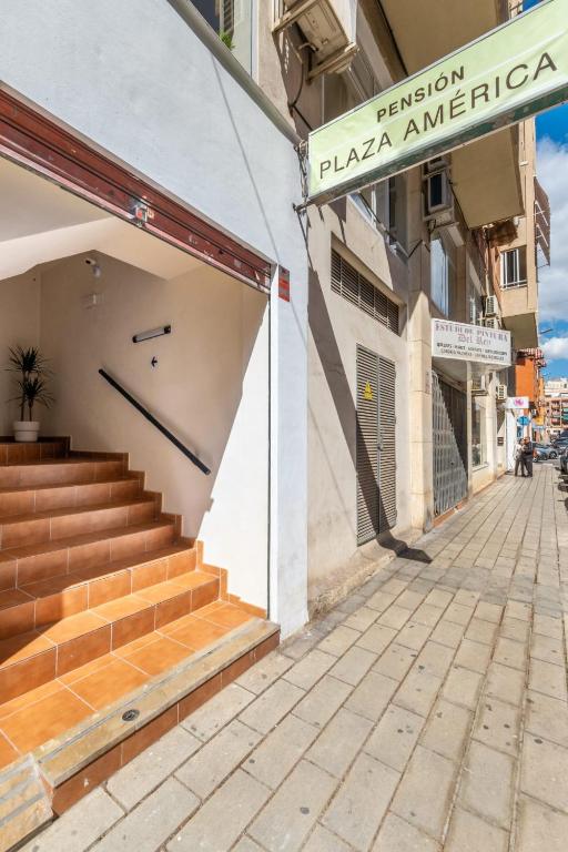 Pensión Plaza América - Resim 6