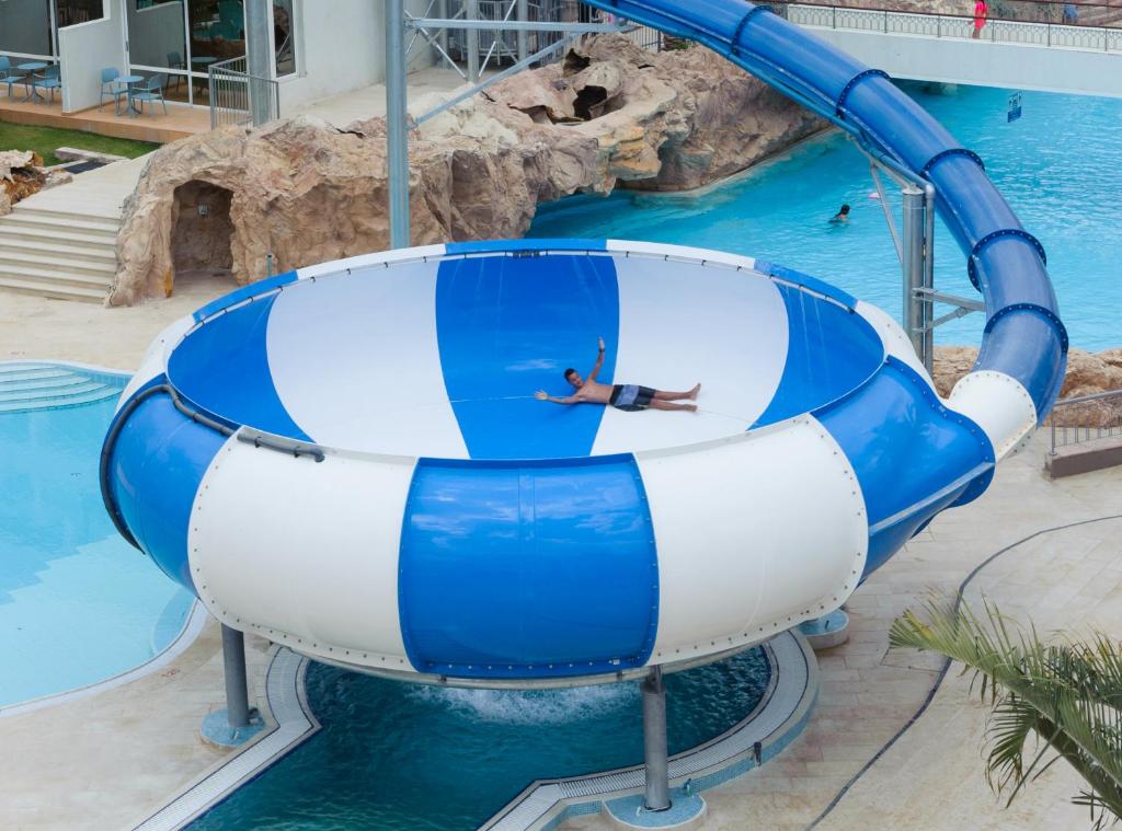Bazén v ubytování Leonardo Club Eilat - All Inclusive nebo v jeho okolí