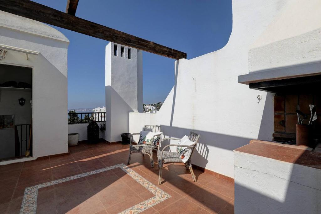 Balkon lub taras w obiekcie 082 - Stunning Sea Views Beachfront Apartment