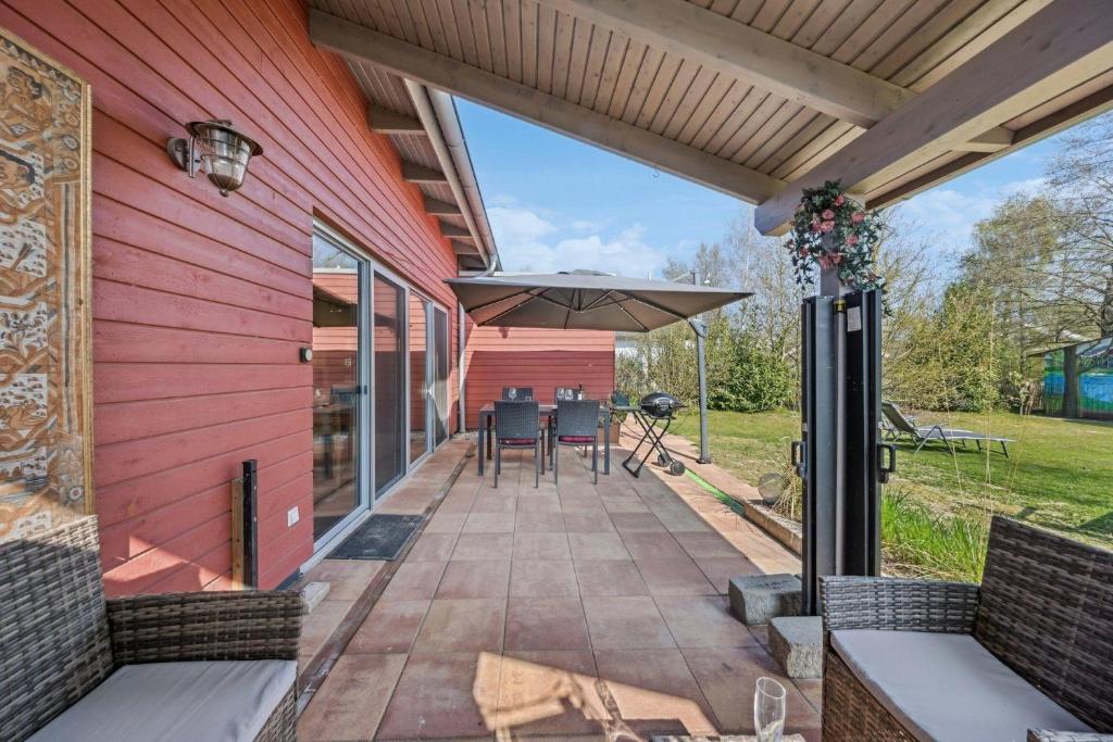 Das Gebäude in dem sich das Ferienhaus befindet