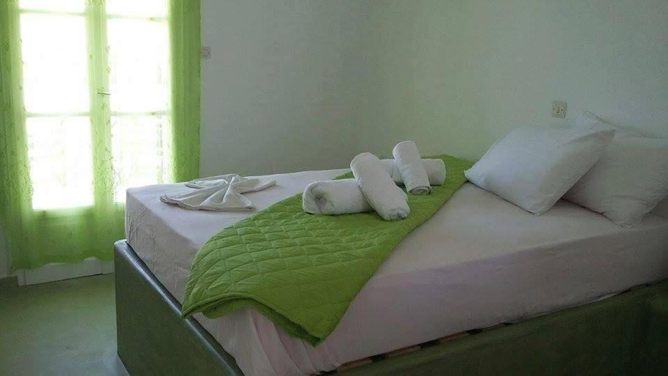 A bed or beds in a room at Pension Christina