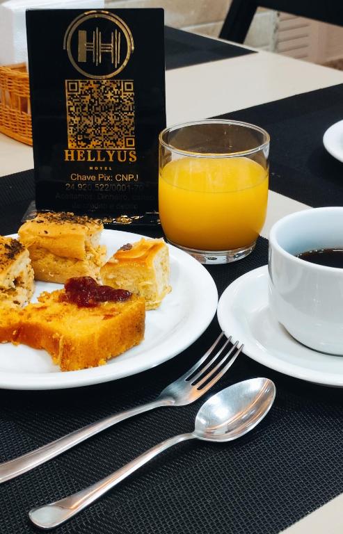 Možnosti snídaně pro hosty v ubytování Hotel Hellyus