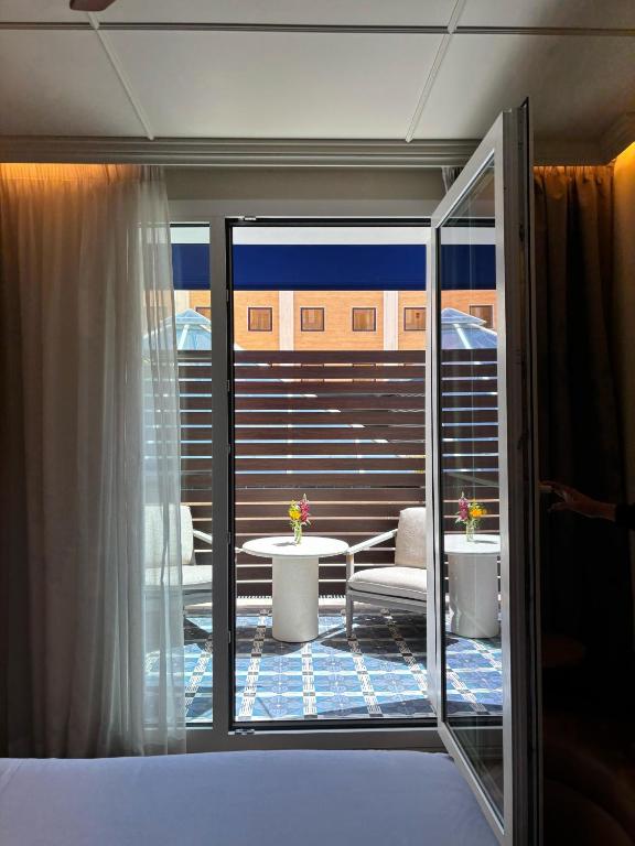 Only YOU Hotel Sevilla - Resim 20