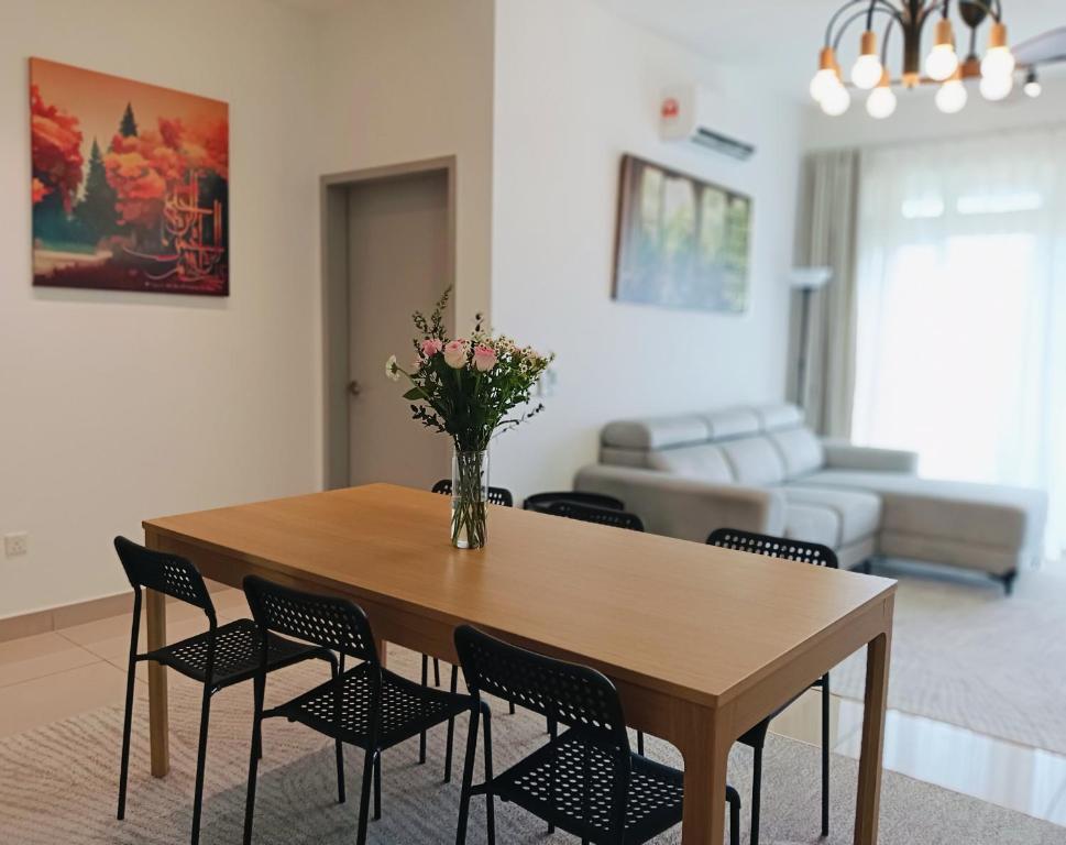 Posezení v ubytování Mslim Friendly Stay at Bayu Aisyah Putrajaya, Presint 11