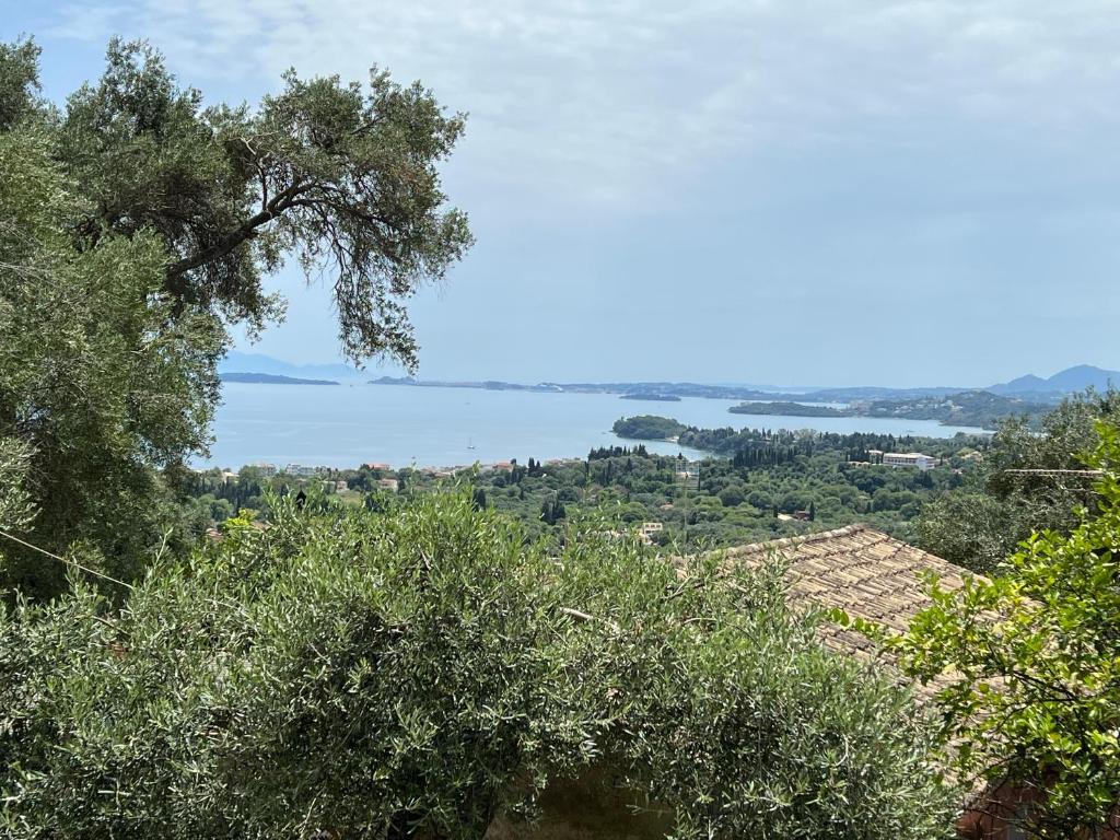 Φυσικό τοπίο κοντά σε αυτή η παραθεριστική κατοικία