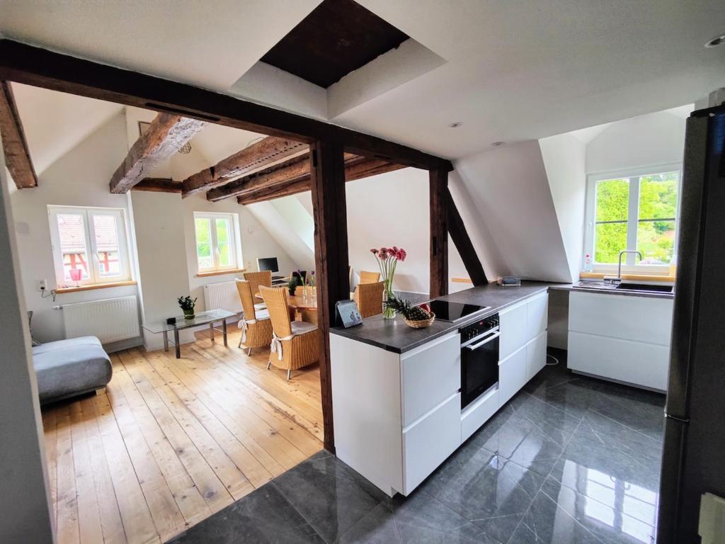 Posezení v ubytování Malerisches Apartment am Kirchplatz