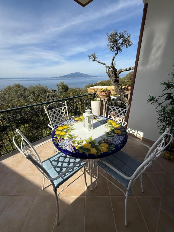 Balkón nebo terasa v ubytování Blu Vesuvius Sorrento