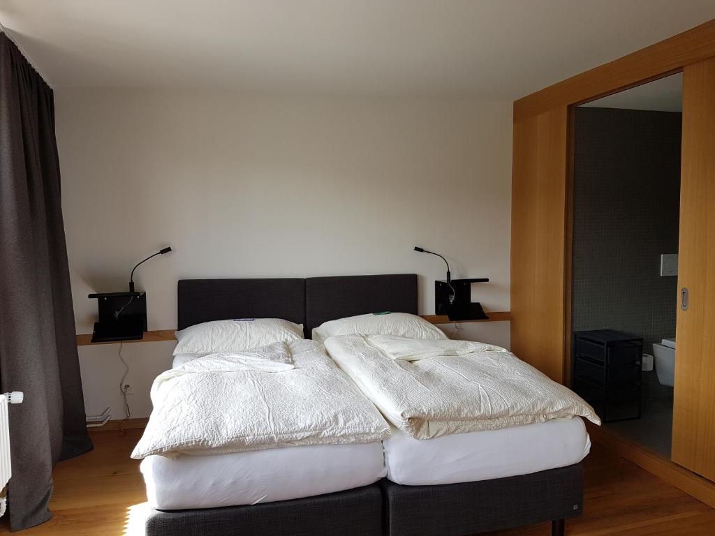 East West Hotel Basel - Resim 36