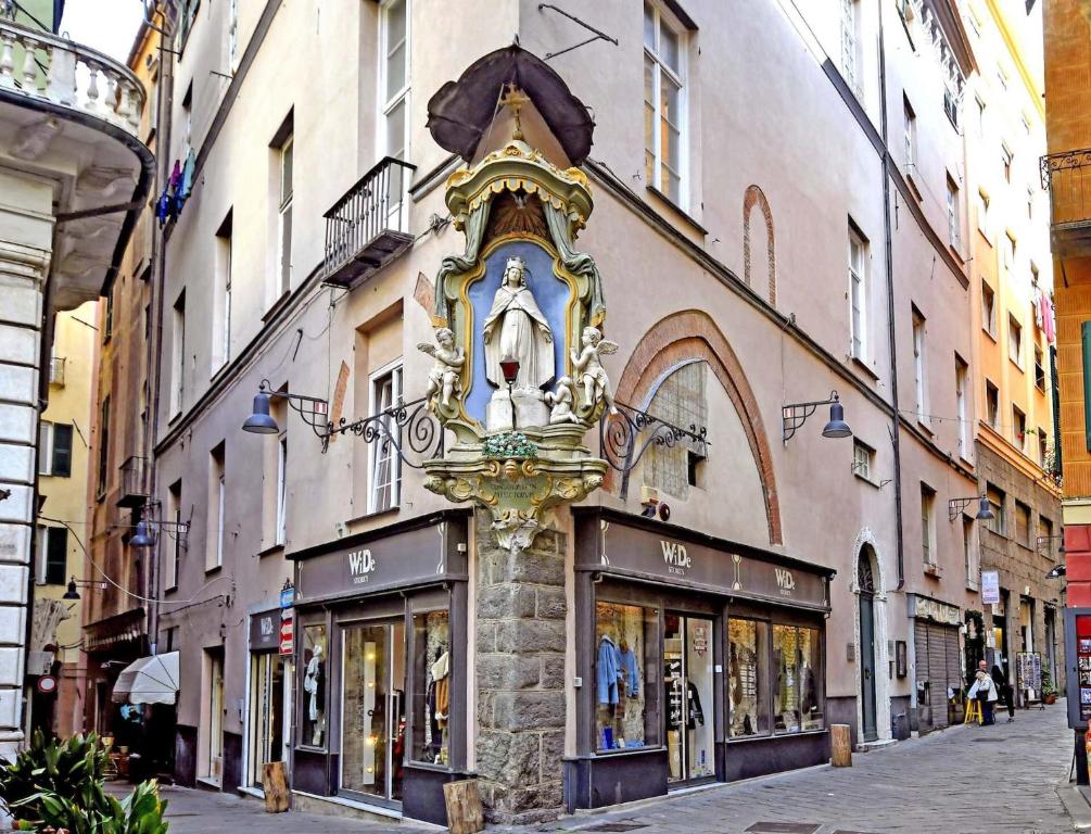 The building in which Az apartmant is located
