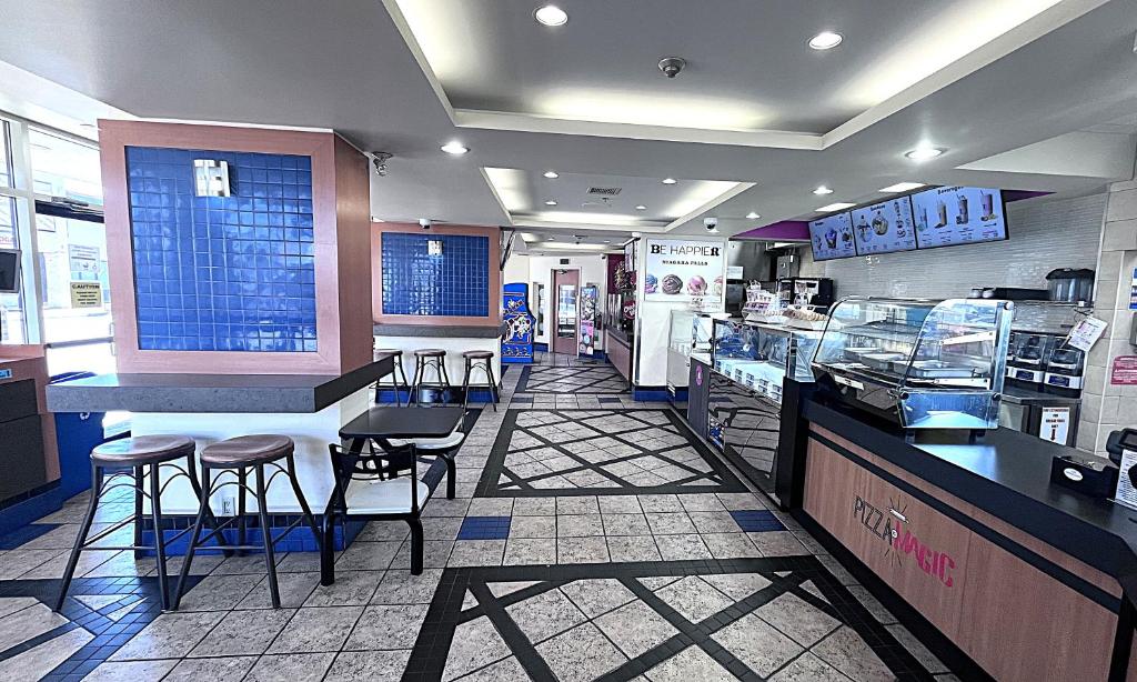 Howard Johnson Plaza by Wyndham by the Falls Niagara Falls - Resim 5