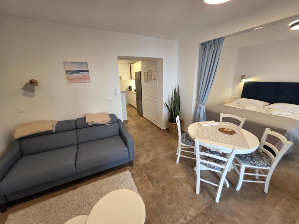 Apartments Ante - 15