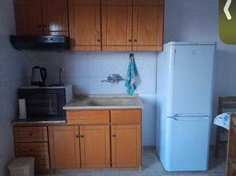 Η κουζίνα ή μικρή κουζίνα στο Anthula Apartments