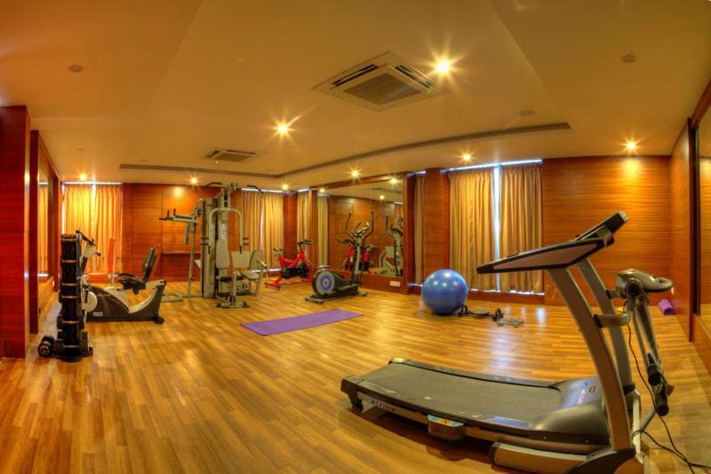 Fitness centrum a/nebo fitness zařízení v ubytování Hotel Le Ruchi The Prince