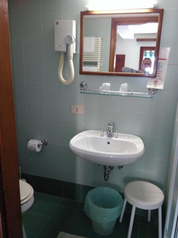 Koupelna v ubytování Albergo Al Gobbo