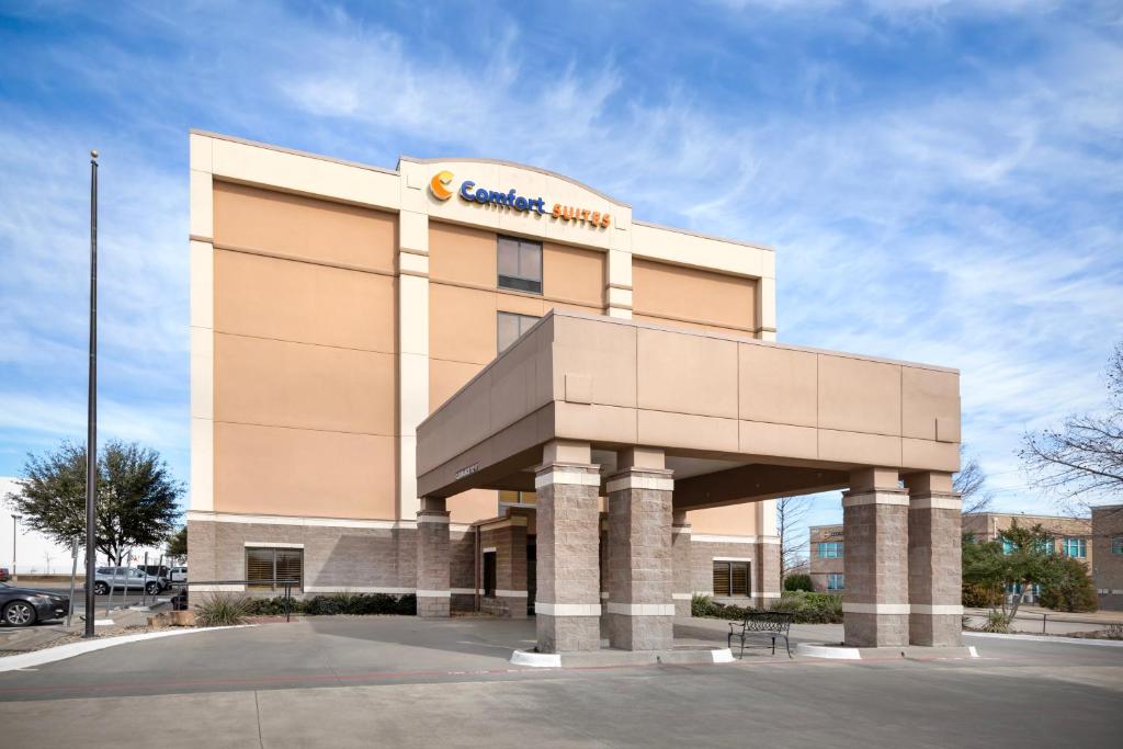Comfort Suites DFW N-Grapevine photo