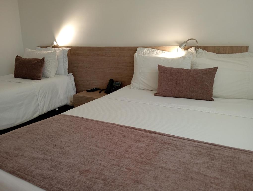 Hotel Lomas 10 Medellin - Triple Room