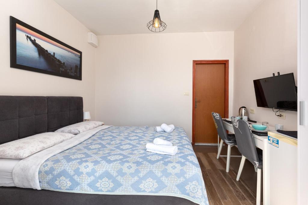 Apartments and Rooms Vila Irma - 2