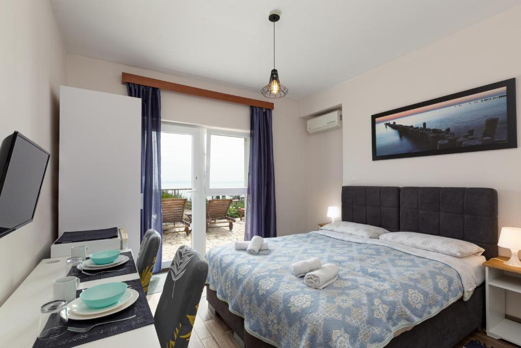 Apartments and Rooms Vila Irma - 1