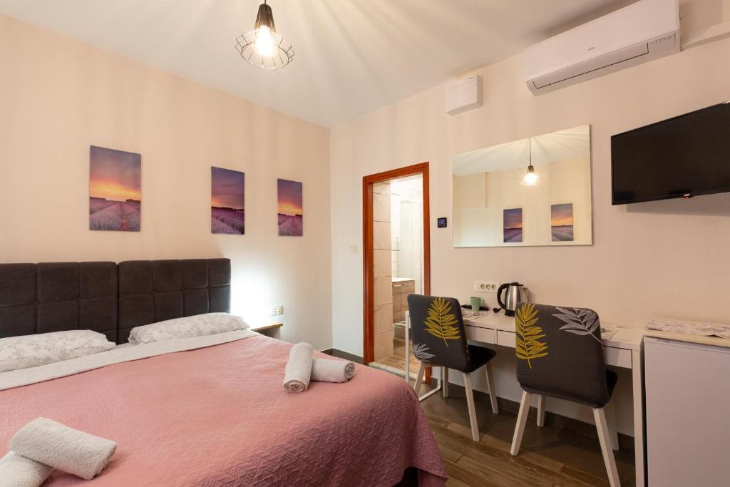 Apartments and Rooms Vila Irma - 15