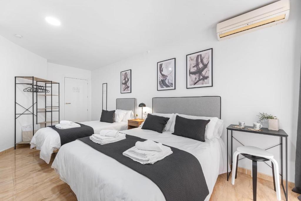 Pensión Plaza América - Resim 12