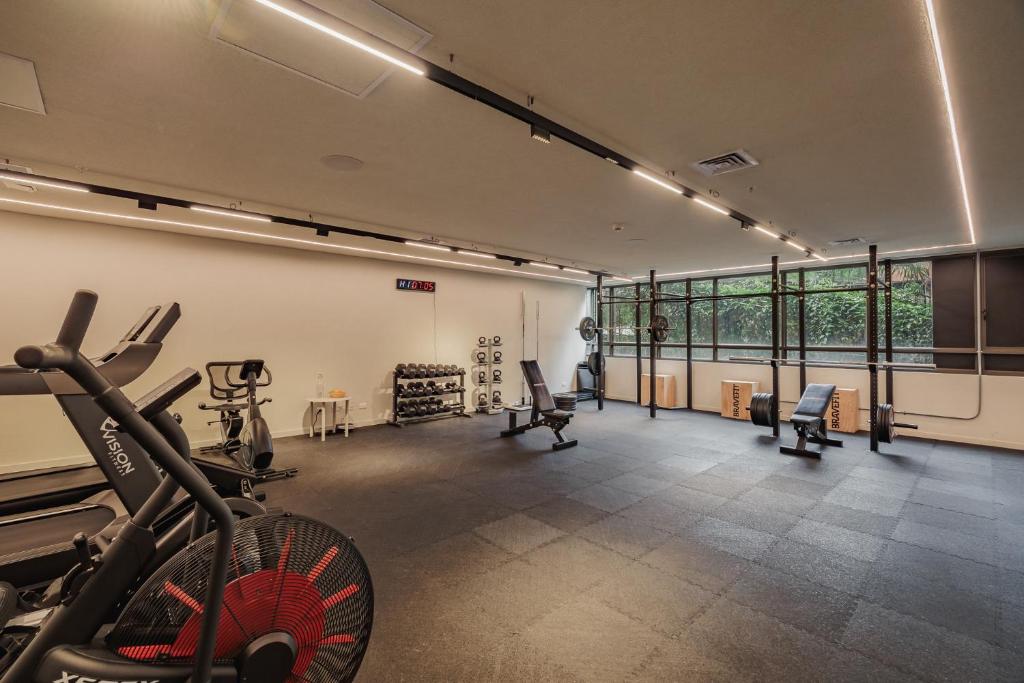 Fitness centrum a/nebo fitness zařízení v ubytování Versus Hotel