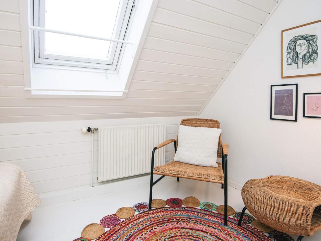 Posezení v ubytování 4 person holiday home in Børkop