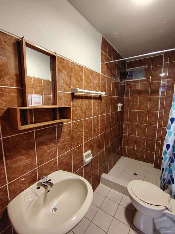 Koupelna v ubytování Hostal San Antonio Inn
