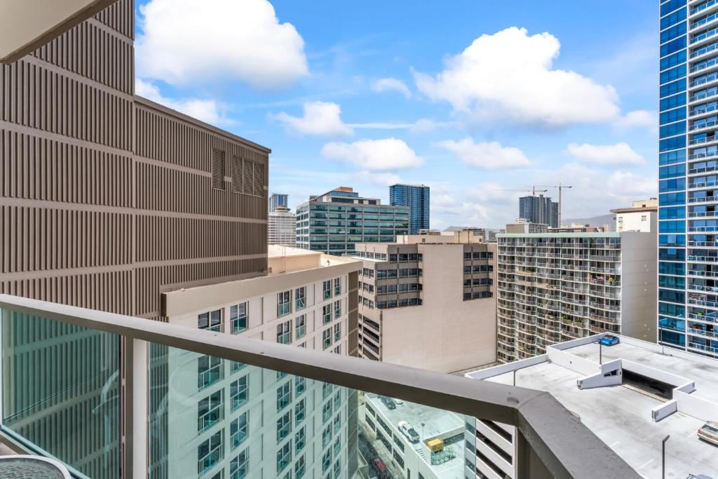 Ala Moana Hotel Condo 15th floorにあるバルコニーまたはテラス