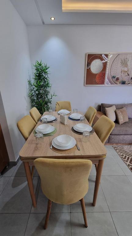 Posezení v ubytování Appartement luxueux - Piscines, Plage 300m, Résidence fermée