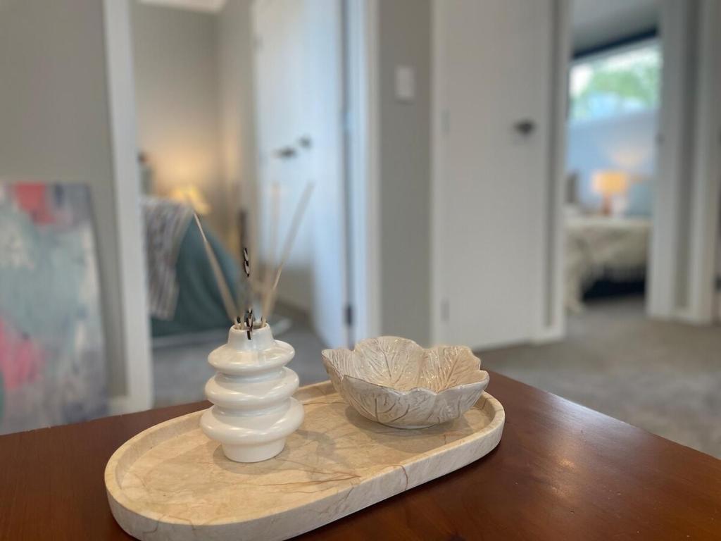 Brand new, close to hospital, plenty of parking sapces - Resim 17