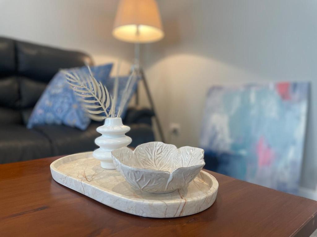 Brand new, close to hospital, plenty of parking sapces - Resim 19