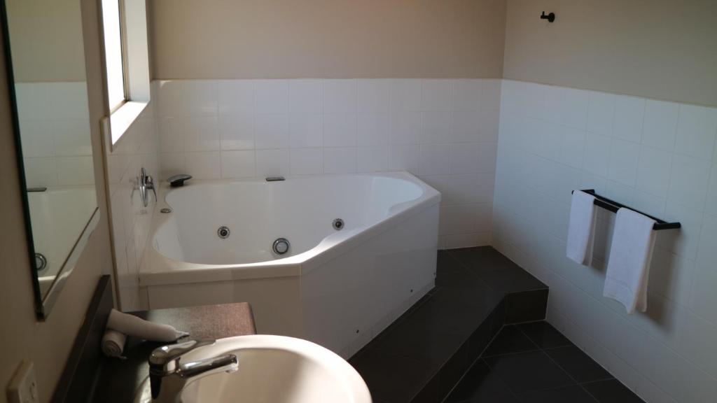 Executive On Fenton - Resim 38