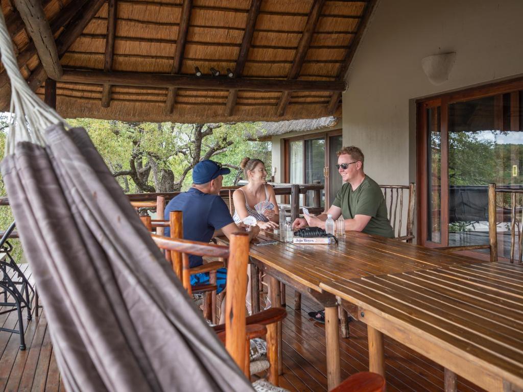 Hosté ubytování Nyati Safari Lodge