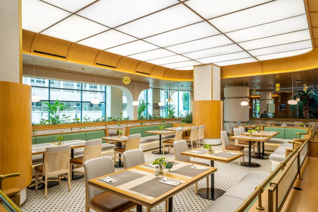 Restaurace v ubytování The Acacia Hotel Jakarta