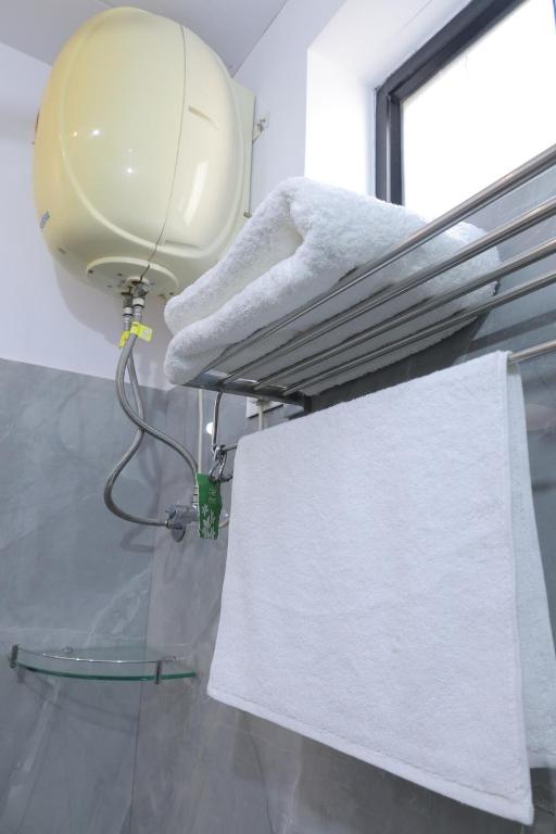 Fotografie z fotogalerie ubytování Aaranya Nivas 4BHK Stay v destinaci Čandígarh