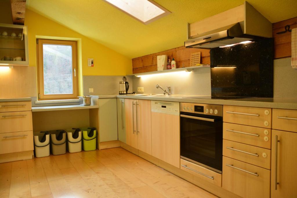 Kuchyň nebo kuchyňský kout v ubytování Ferienwohnung Ziersch