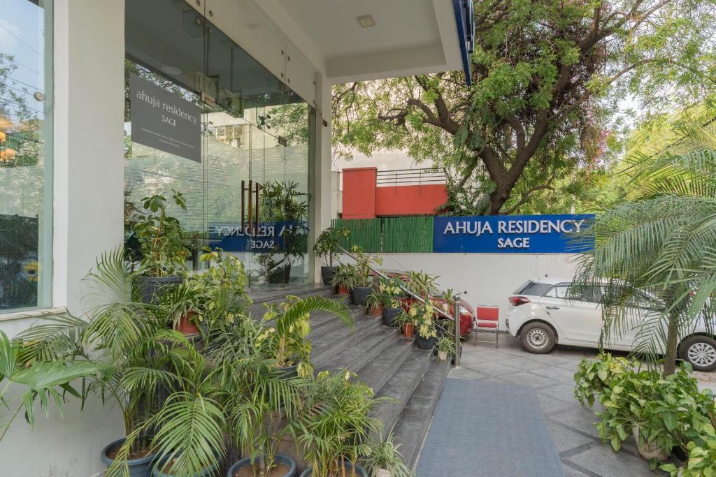 Zahrada ubytování Ahuja Residency Sage