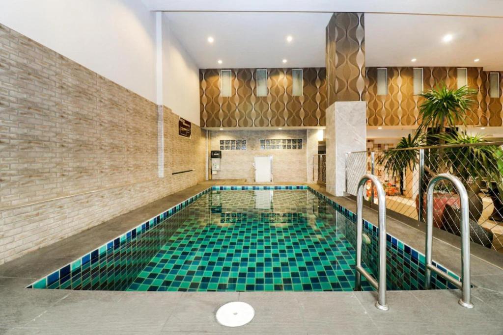 Dancenter JA Siam City - Resim 16