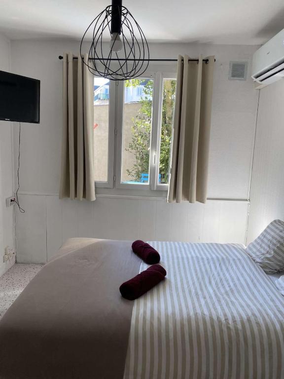 Photo de la galerie de l'établissement L 'Éclat du Faubourg Terrace 1 Parking, à Orléans