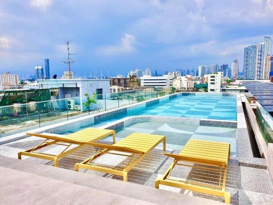 The Quarter Onnut by UHG - Resim 1