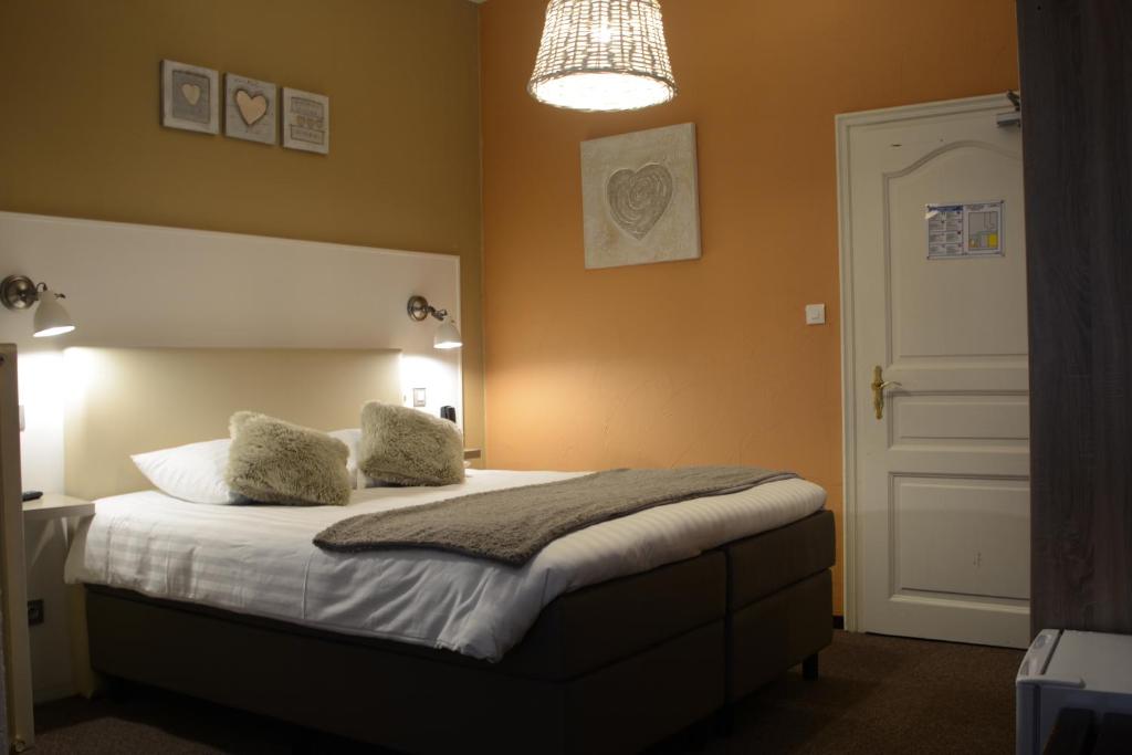 Hôtel SPA Au Cheval Blanc - Chambres climatisées – photo 22