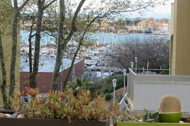 Photo de la galerie de l'établissement AGREABLE ET SPACIEUX APPARTEMENT AVEC TERRASSE, au Cap d'Agde