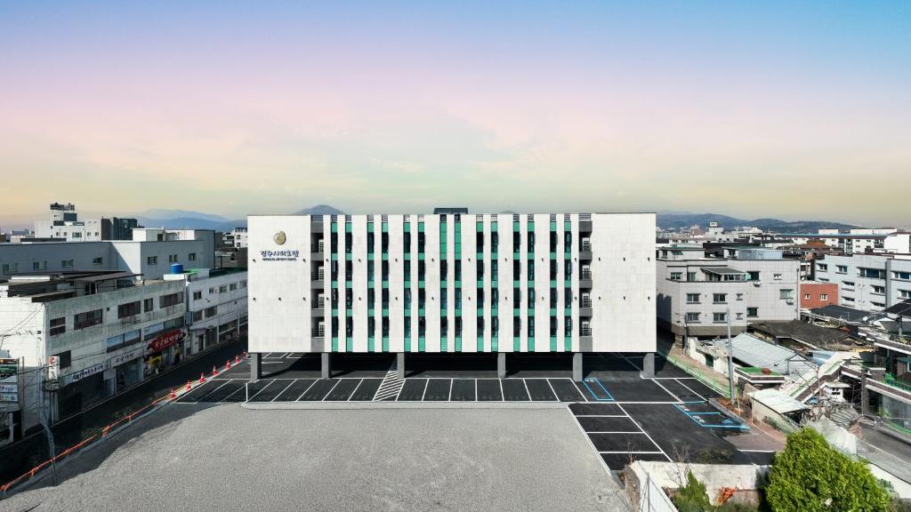Budova, kde se hotel nachází